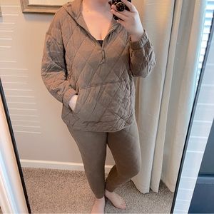 Quilt print matching sweatsuit